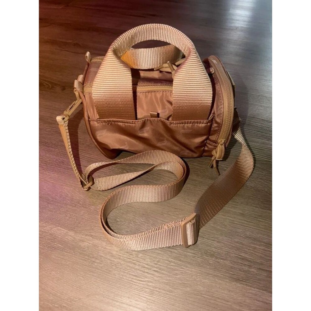 Fabletics Mini Duffel, EUC, tan